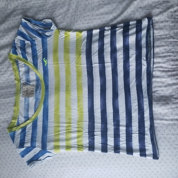 4/ $20 Hollister XS Striped T shirt - Picture 1 of 6